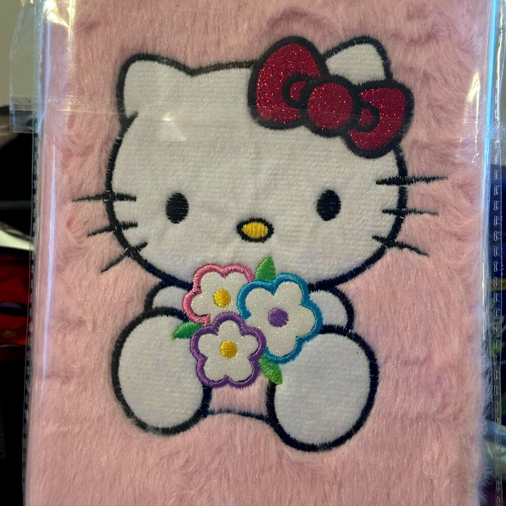 Fuzzy embroidered notebook of Hello Kitty-Pink